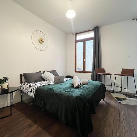 Le Petit Nid A 2 Min Gare / Centre Meulan Apartment Екстериор снимка