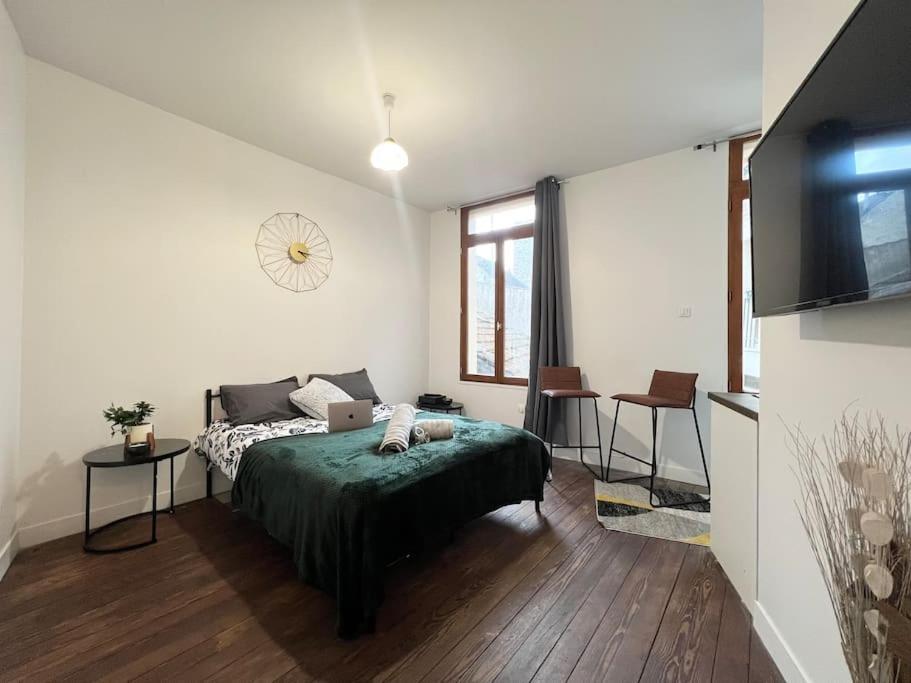Le Petit Nid A 2 Min Gare / Centre Meulan Apartment Екстериор снимка