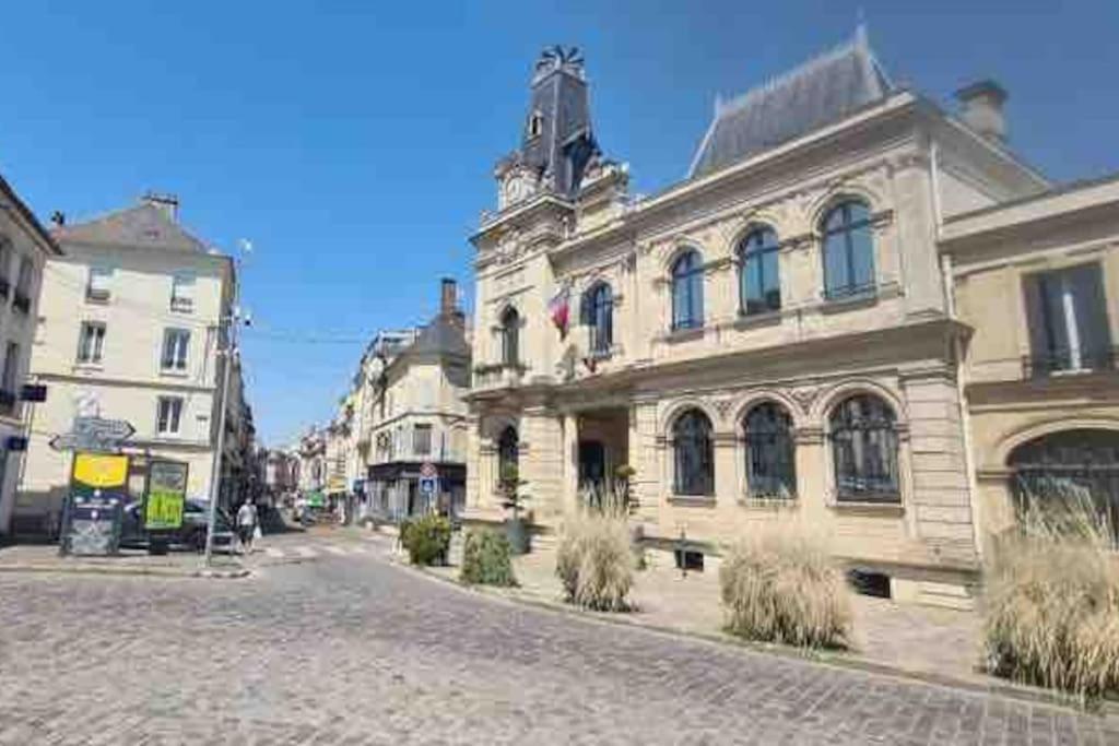 Le Petit Nid A 2 Min Gare / Centre Meulan Apartment Екстериор снимка